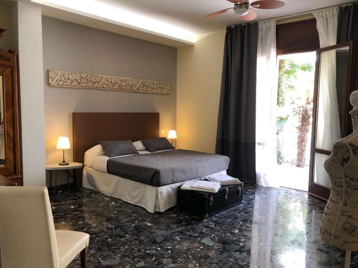 Relais B&B Corte Dei Turchi 롱기아노 외부 사진