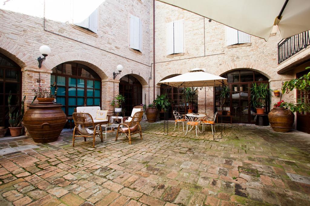 Relais B&B Corte Dei Turchi 롱기아노 외부 사진